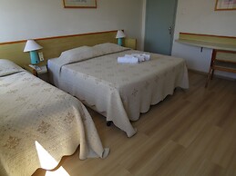 City Hotel