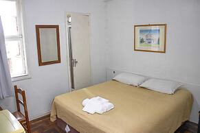 City Hotel