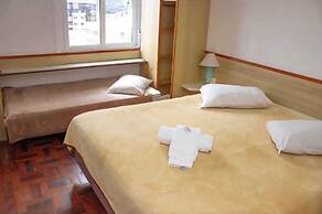 City Hotel