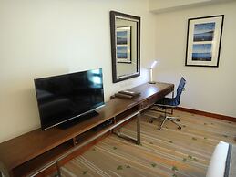 Best Western Plus The Ivywall Hotel - Palawan