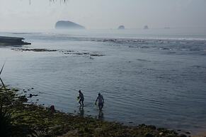 Puri Pandan Restaurant & Bungalows