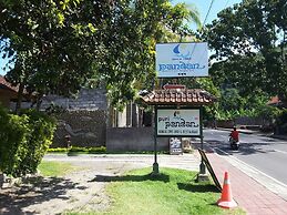 Puri Pandan Restaurant & Bungalows