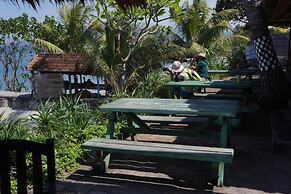 Puri Pandan Restaurant & Bungalows