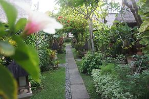 Puri Pandan Restaurant & Bungalows