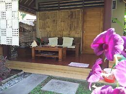 Puri Pandan Restaurant & Bungalows