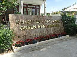 Green Apple Hotel