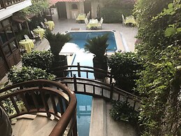 Hotel Karyatit Kaleiçi