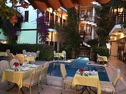 Hotel Karyatit Kaleiçi