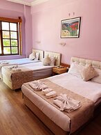 Hotel Karyatit Kaleiçi