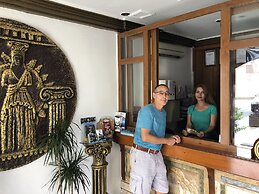 Hotel Karyatit Kaleiçi