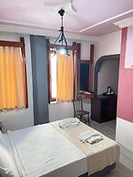 Hotel Karyatit Kaleiçi