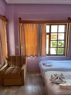 Hotel Karyatit Kaleiçi