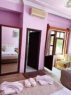 Hotel Karyatit Kaleiçi