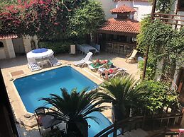 Hotel Karyatit Kaleiçi