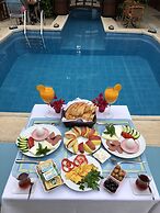 Hotel Karyatit Kaleiçi