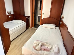 Hotel Karyatit Kaleiçi