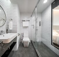 Mii Hotel Srinakarin