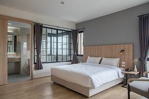 Mii Hotel Srinakarin