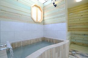 Gorgeous Hot Spring Resort