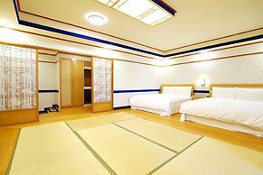 Gorgeous Hot Spring Resort