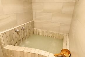 Gorgeous Hot Spring Resort