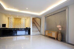 Gorgeous Hot Spring Resort