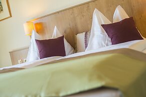 Hotel Das Gastein - including Alpentherme entrance all year and includ
