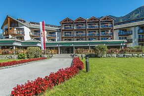 Hotel Das Gastein - including Alpentherme entrance all year and includ