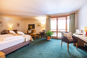 Hotel Das Gastein - including Alpentherme entrance all year and includ