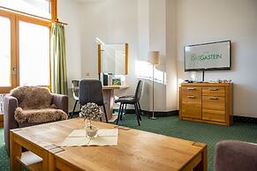 Hotel Das Gastein - including Alpentherme entrance all year and includ