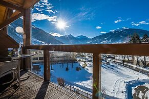 Hotel Das Gastein - including Alpentherme entrance all year and includ