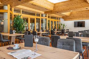 Hotel Das Gastein - including Alpentherme entrance all year and includ