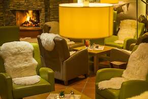 Hotel Das Gastein - including Alpentherme entrance all year and includ