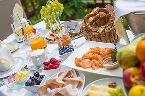 Hotel Das Gastein - including Alpentherme entrance all year and includ