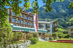 Hotel Das Gastein - including Alpentherme entrance all year and includ