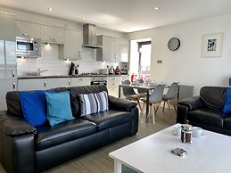 Clyde Waterfront Apartments