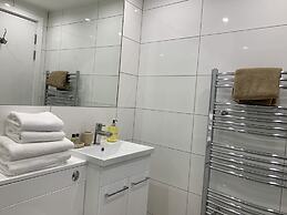 Clyde Waterfront Apartments