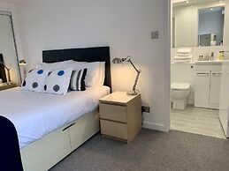 Clyde Waterfront Apartments