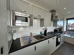 Clyde Waterfront Apartments