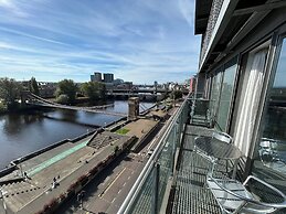 Clyde Waterfront Apartments