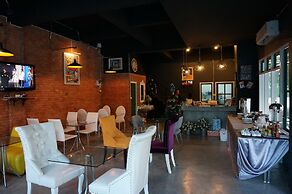 Chaamaran Boutique Hotel