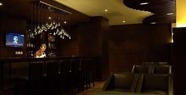 Ariya Hotel