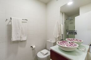 Oporto Local Studios