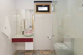 Oporto Local Studios