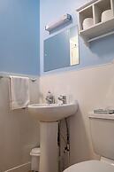 Corran House Guest House & Hostel