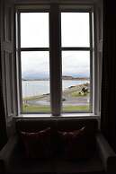 Corran House Guest House & Hostel