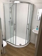 Corran House Guest House & Hostel