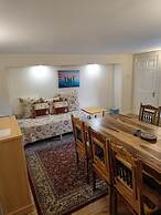 Mayville House Apartment