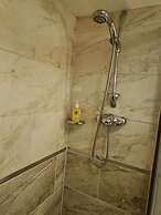 Mayville House Apartment