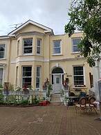 Mayville House Apartment